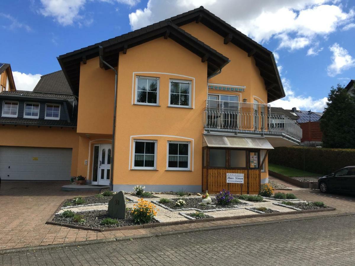 Haus Simon Apartamento Blankenrath Exterior foto